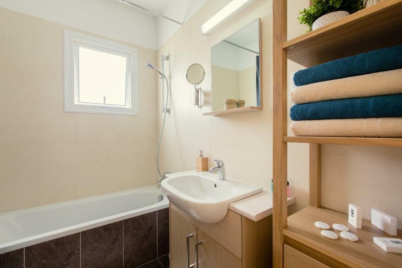 ♥ Sunny&Cozy Family Apartment ★ Walk To The Beach☼ Paralimni Exterior foto