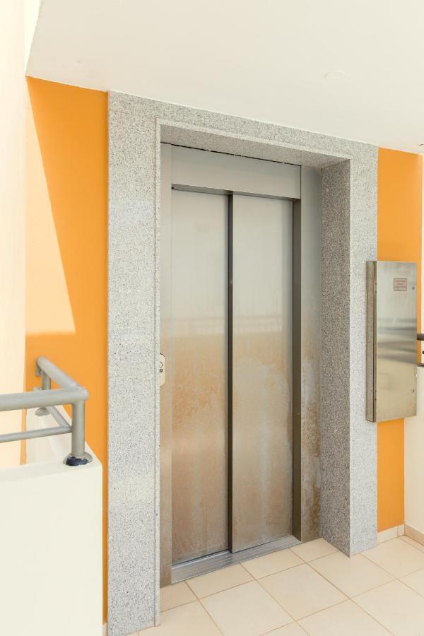 ♥ Sunny&Cozy Family Apartment ★ Walk To The Beach☼ Paralimni Exterior foto